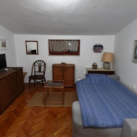 Apartment Dado Ровин Екстериор снимка